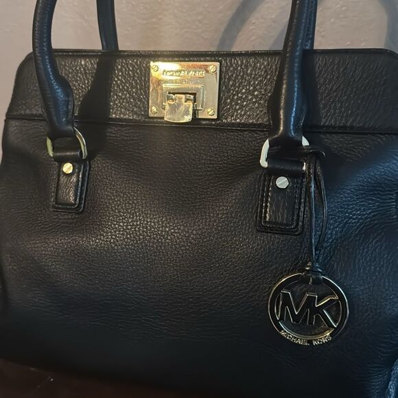 Michael Kors Black Classic Satchel - Picture 3 of 15
